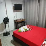 Apartamento en el Rodadero cerca al mar Wifi y parqueadero